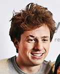 https://upload.wikimedia.org/wikipedia/commons/thumb/f/f2/Charlie_Puth_2017_2_%28cropped%29.jpg/120px-Charlie_Puth_2017_2_%28cropped%29.jpg
